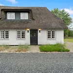 Carolinenhof-2 *